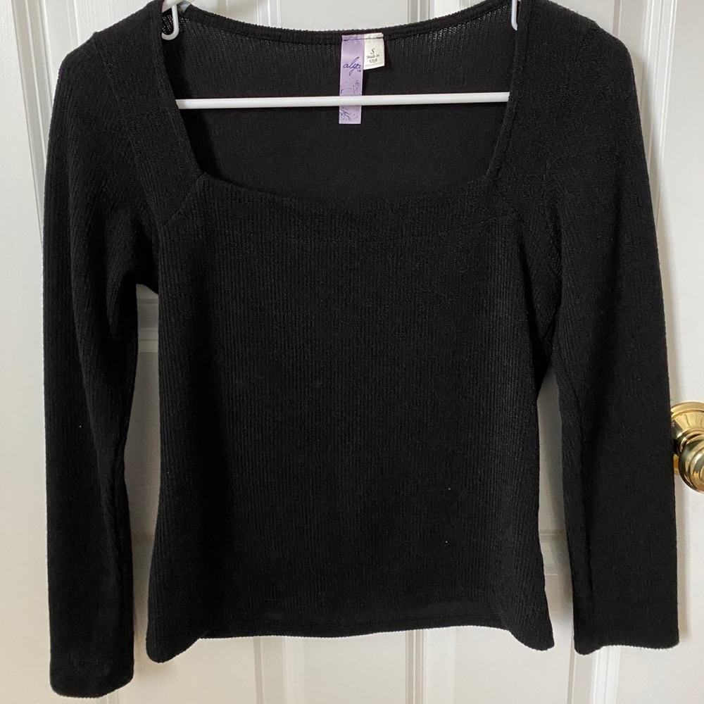 Black Square Neck Crop Top